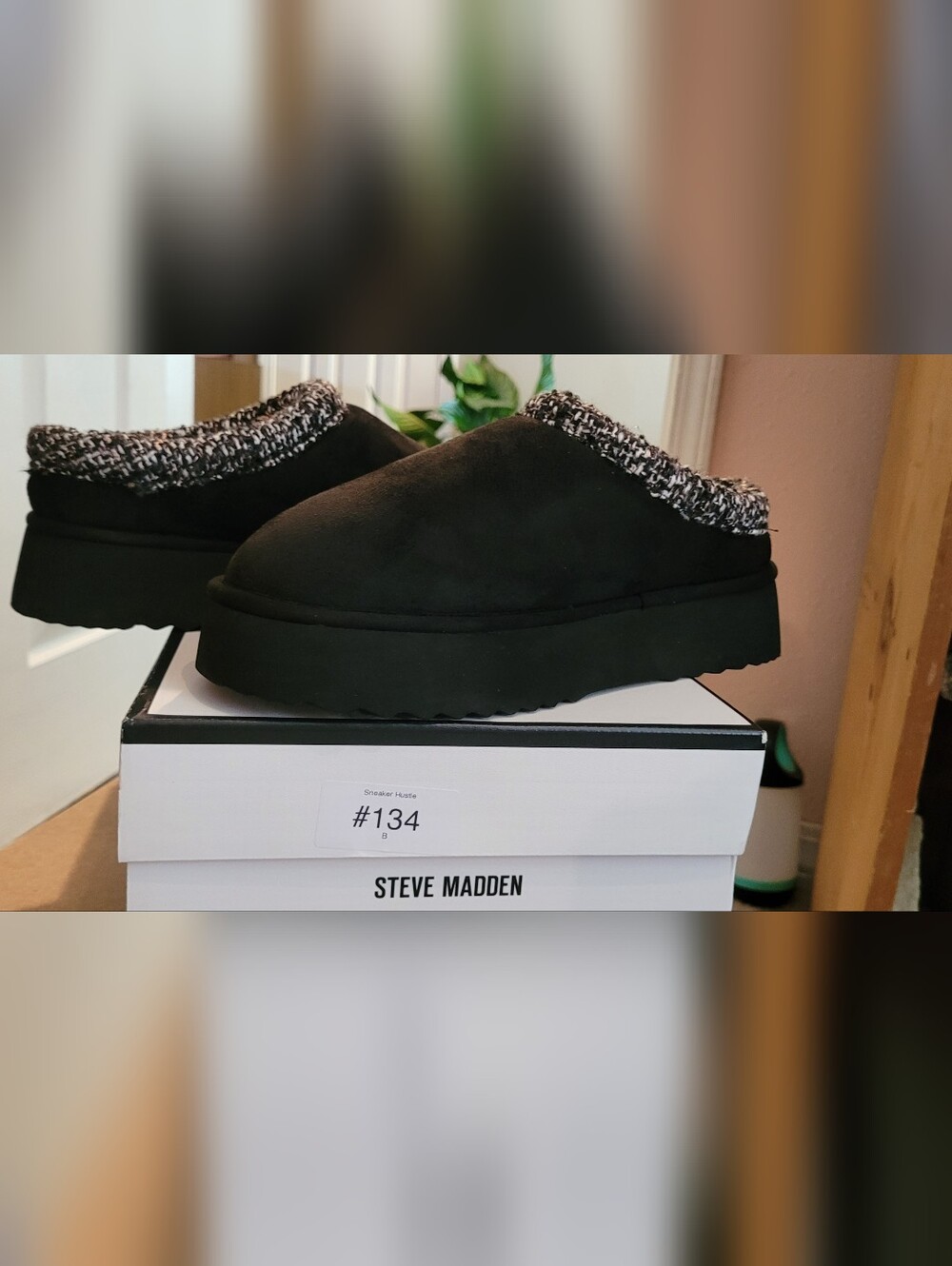 Steve Madden Selden Black Slip-On Platform Clogs.